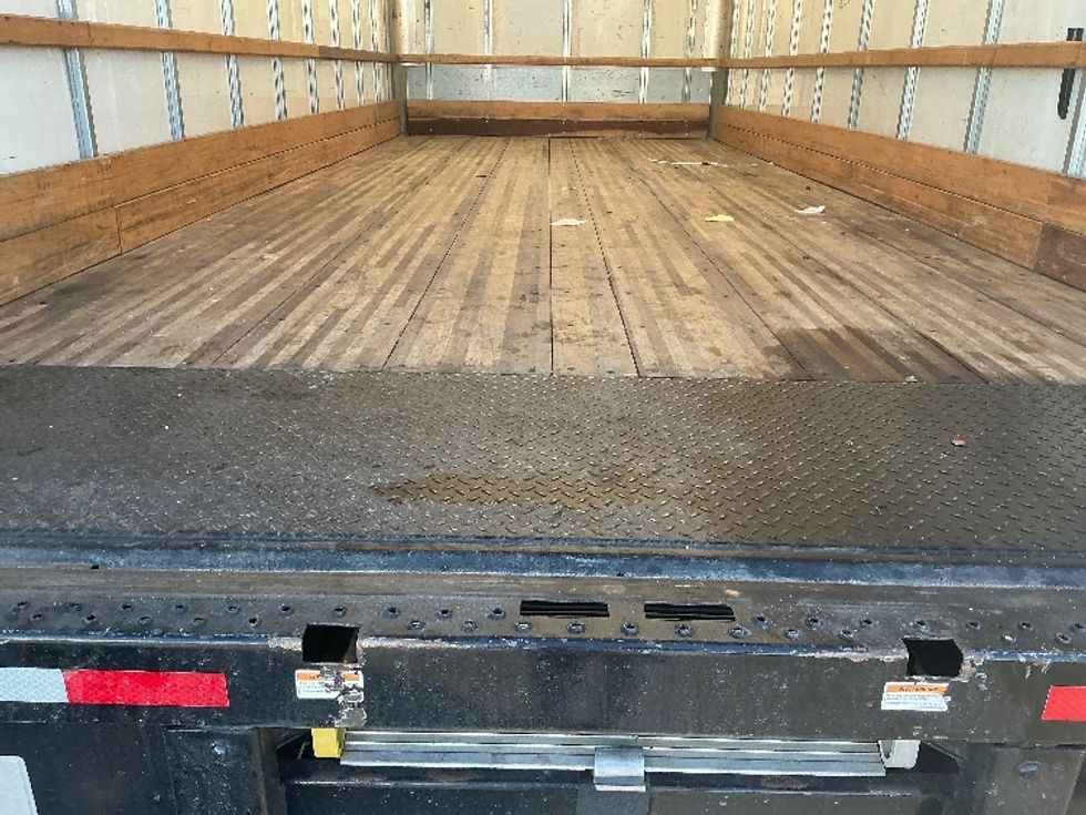 Medium Duty Box Truck-Light and Medium Duty Trucks-International-2021-MV607-Greeley-CO-185,228\n\t\tmiles-$ 38,250 - Image 10