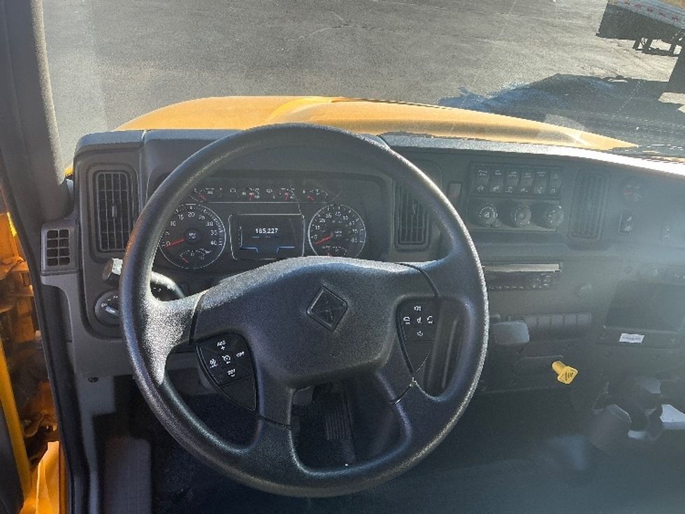 Medium Duty Box Truck-Light and Medium Duty Trucks-International-2021-MV607-Greeley-CO-185,228\n\t\tmiles-$ 38,250 - Image 18