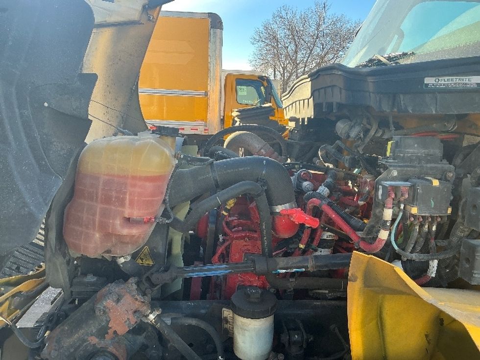 Medium Duty Box Truck-Light and Medium Duty Trucks-International-2021-MV607-Greeley-CO-185,228\n\t\tmiles-$ 38,250 - Image 24