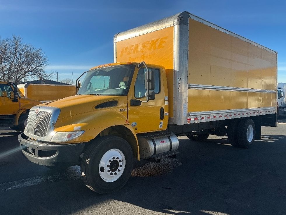 Medium Duty Box Truck-Light and Medium Duty Trucks-International-2021-MV607-Greeley-CO-185,228\n\t\tmiles-$ 38,250 - Image 3