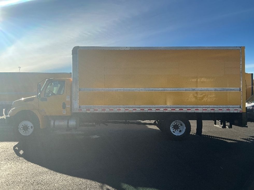 Medium Duty Box Truck-Light and Medium Duty Trucks-International-2021-MV607-Greeley-CO-185,228\n\t\tmiles-$ 38,250 - Image 4
