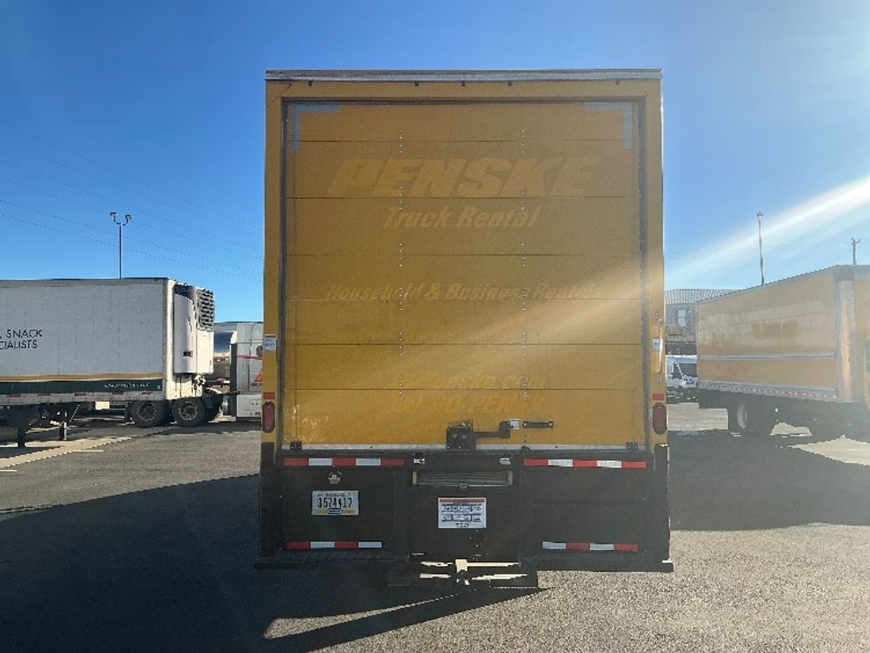 Medium Duty Box Truck-Light and Medium Duty Trucks-International-2021-MV607-Greeley-CO-185,228\n\t\tmiles-$ 38,250 - Image 7
