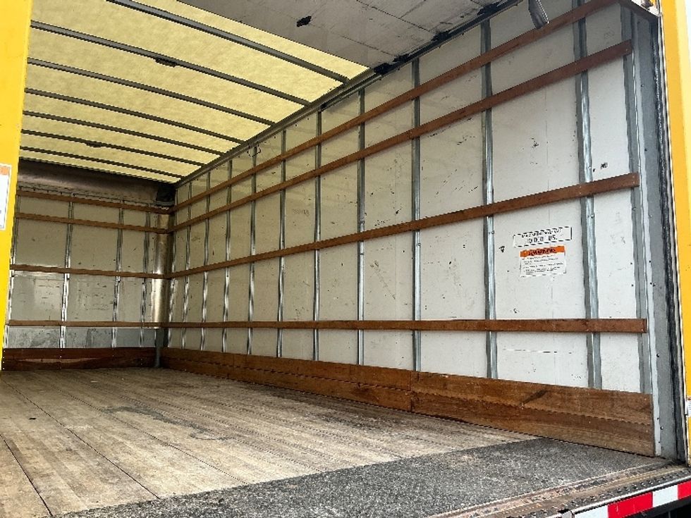 Medium Duty Box Truck-Light and Medium Duty Trucks-International-2021-MV607-Greeley-CO-186,995\n\t\tmiles-$ 38,000 - Image 11