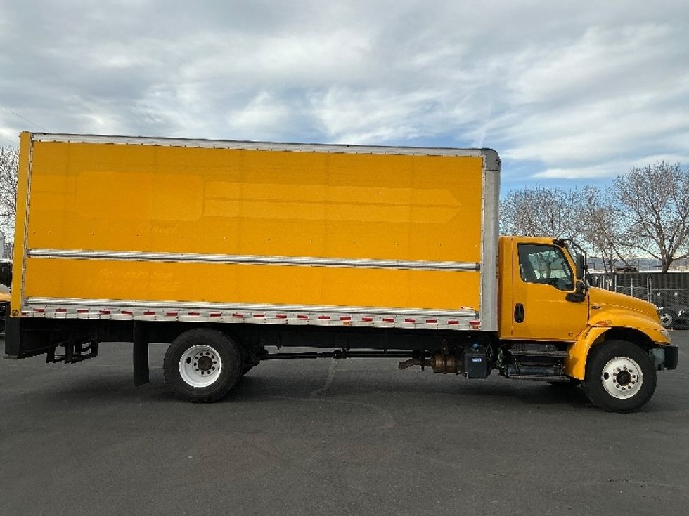 Medium Duty Box Truck-Light and Medium Duty Trucks-International-2021-MV607-Greeley-CO-186,995\n\t\tmiles-$ 38,000 - Image 14