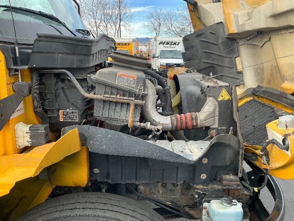 Medium Duty Box Truck-Light and Medium Duty Trucks-International-2021-MV607-Greeley-CO-186,995\n\t\tmiles-$ 38,000 - Image 22