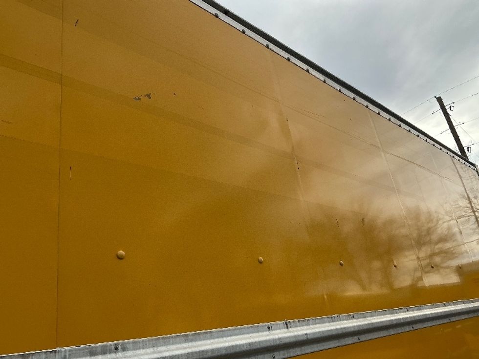 Medium Duty Box Truck-Light and Medium Duty Trucks-International-2021-MV607-Greeley-CO-186,995\n\t\tmiles-$ 38,000 - Image 24