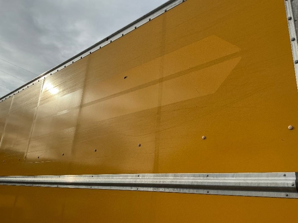 Medium Duty Box Truck-Light and Medium Duty Trucks-International-2021-MV607-Greeley-CO-186,995\n\t\tmiles-$ 38,000 - Image 25