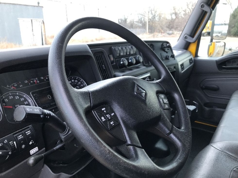 Medium Duty Box Truck-Light and Medium Duty Trucks-International-2021-MV607-Greeley-CO-187,067\n\t\tmiles-$ 44,500 - Image 17
