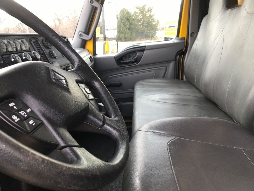 Medium Duty Box Truck-Light and Medium Duty Trucks-International-2021-MV607-Greeley-CO-187,067\n\t\tmiles-$ 44,500 - Image 19