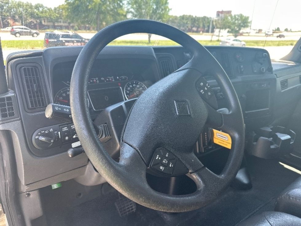 Medium Duty Box Truck-Light and Medium Duty Trucks-International-2021-MV607-Greeley-CO-187,239\n\t\tmiles-$ 54,250 - Image 17
