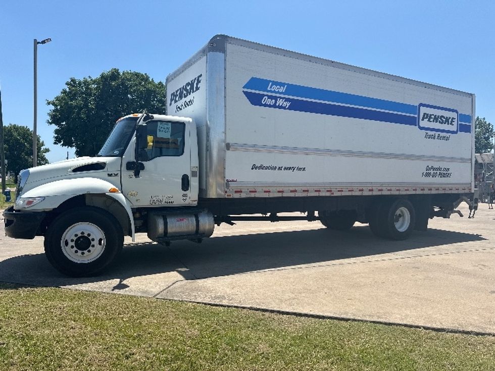Medium Duty Box Truck-Light and Medium Duty Trucks-International-2021-MV607-Greeley-CO-187,239\n\t\tmiles-$ 54,250 - Image 3