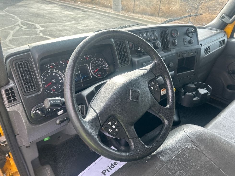 Medium Duty Box Truck-Light and Medium Duty Trucks-International-2021-MV607-Greeley-CO-193,127\n\t\tmiles-$ 43,500 - Image 16