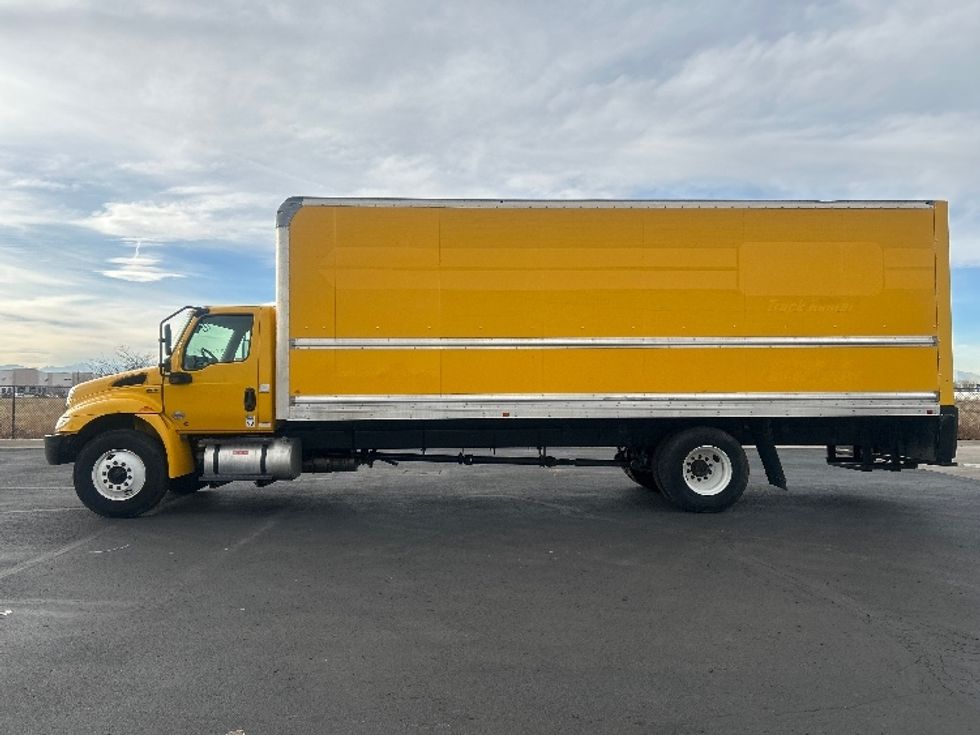 Medium Duty Box Truck-Light and Medium Duty Trucks-International-2021-MV607-Greeley-CO-193,127\n\t\tmiles-$ 43,500 - Image 4