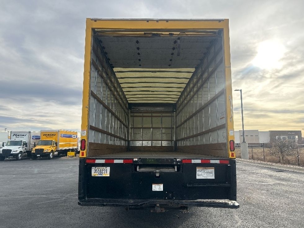 Medium Duty Box Truck-Light and Medium Duty Trucks-International-2021-MV607-Greeley-CO-193,127\n\t\tmiles-$ 43,500 - Image 8