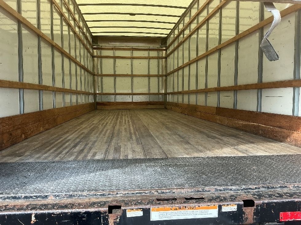 Medium Duty Box Truck-Light and Medium Duty Trucks-International-2021-MV607-Greeley-CO-194,115\n\t\tmiles-$ 43,250 - Image 10