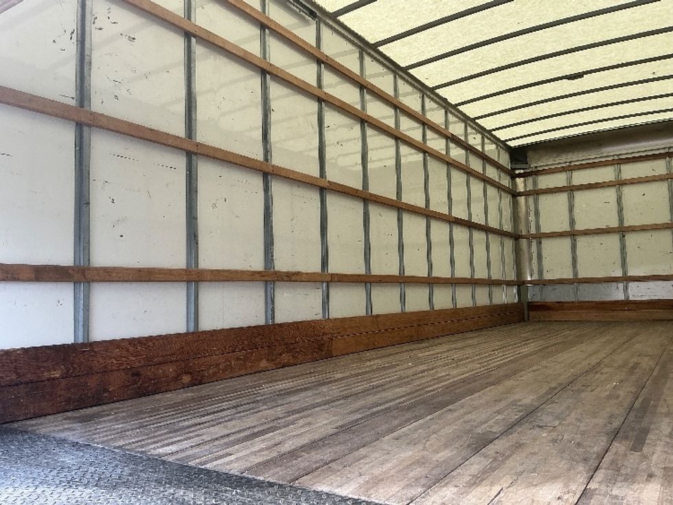 Medium Duty Box Truck-Light and Medium Duty Trucks-International-2021-MV607-Greeley-CO-194,115\n\t\tmiles-$ 43,250 - Image 11
