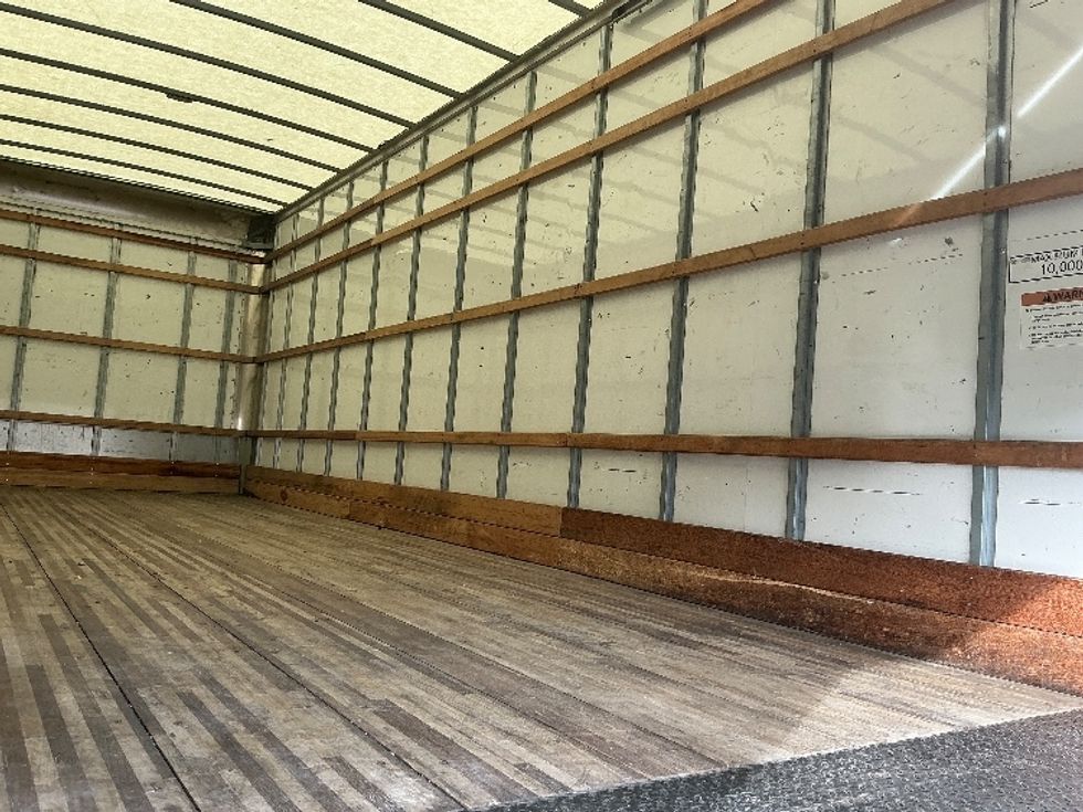 Medium Duty Box Truck-Light and Medium Duty Trucks-International-2021-MV607-Greeley-CO-194,115\n\t\tmiles-$ 43,250 - Image 12