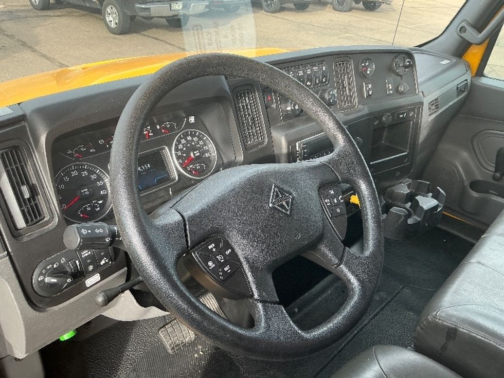 Medium Duty Box Truck-Light and Medium Duty Trucks-International-2021-MV607-Greeley-CO-194,115\n\t\tmiles-$ 43,250 - Image 20