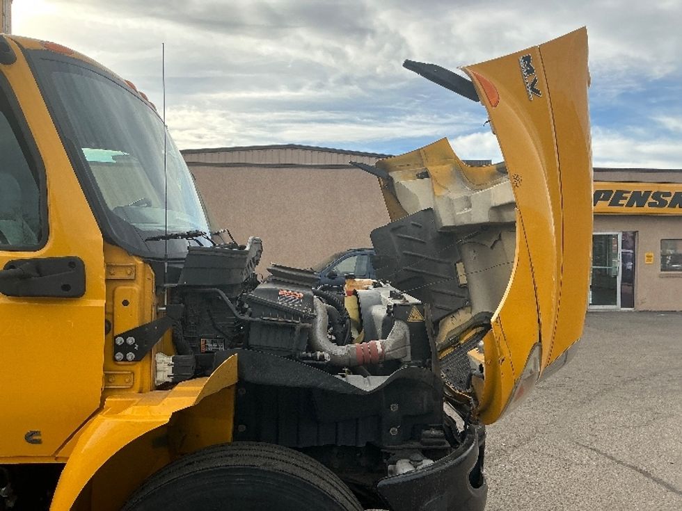 Medium Duty Box Truck-Light and Medium Duty Trucks-International-2021-MV607-Greeley-CO-194,115\n\t\tmiles-$ 43,250 - Image 23