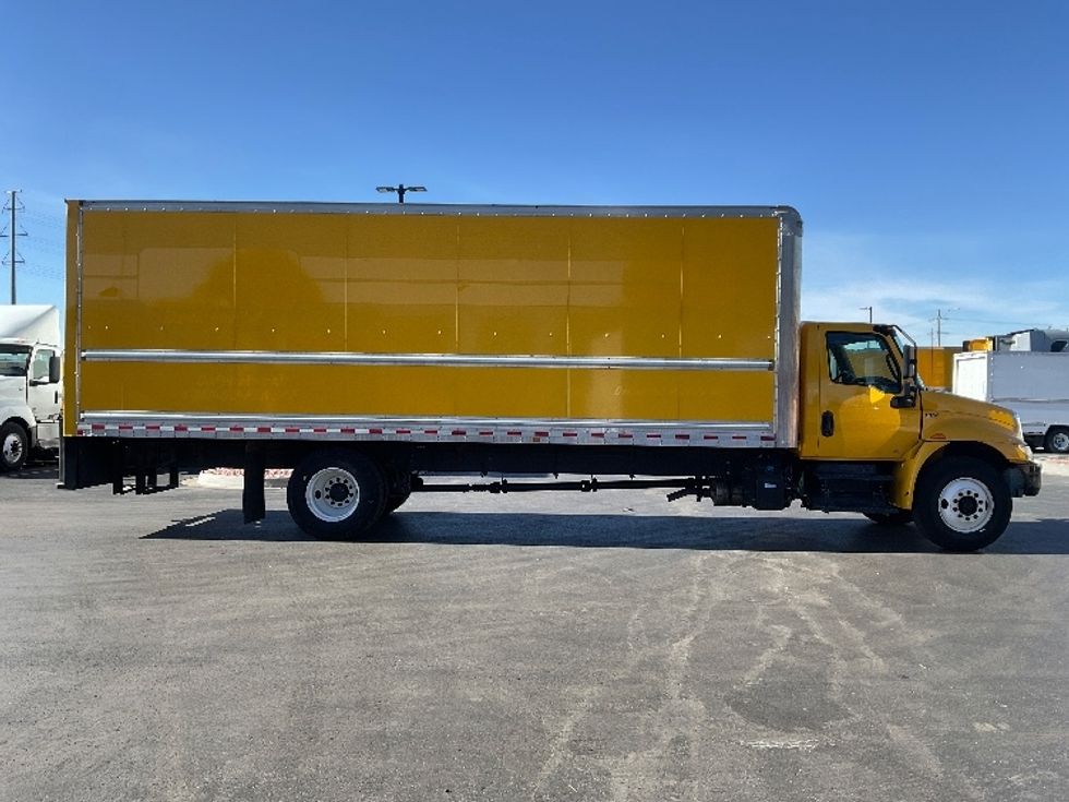 Medium Duty Box Truck-Light and Medium Duty Trucks-International-2021-MV607-Greeley-CO-199,735\n\t\tmiles-$ 41,250 - Image 15