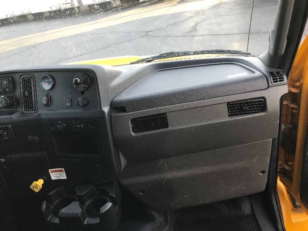 Medium Duty Box Truck-Light and Medium Duty Trucks-International-2021-MV607-Greeley-CO-206,885\n\t\tmiles-$ 41,250 - Image 21