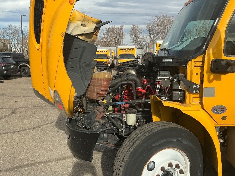 Medium Duty Box Truck-Light and Medium Duty Trucks-International-2021-MV607-Greeley-CO-213,145\n\t\tmiles-$ 40,250 - Image 24