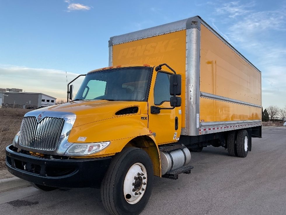 Medium Duty Box Truck-Light and Medium Duty Trucks-International-2021-MV607-Greeley-CO-217,112\n\t\tmiles-$ 38,500 - Image 3