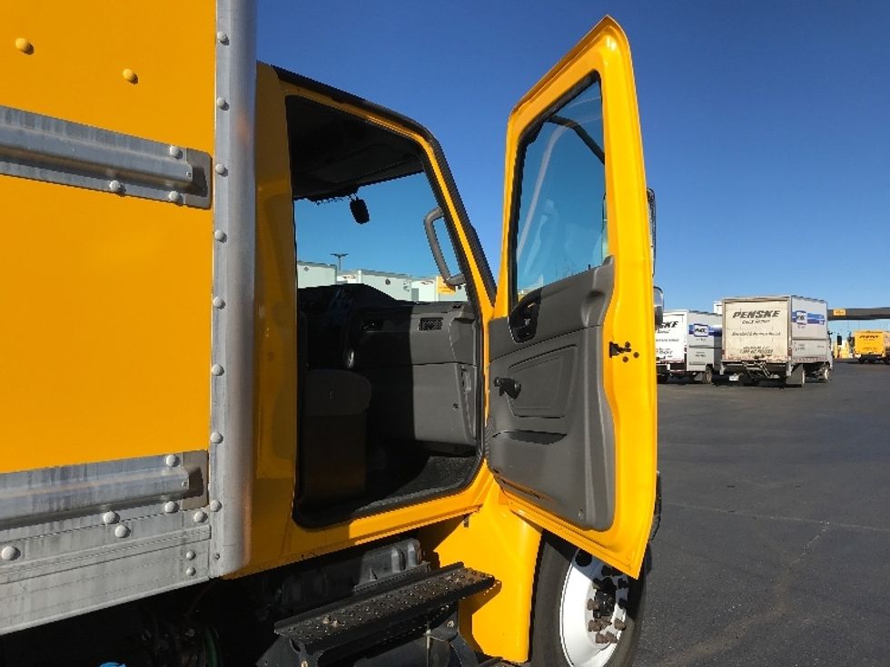 Medium Duty Box Truck-Light and Medium Duty Trucks-International-2021-MV607-Greeley-CO-218,917\n\t\tmiles-$ 39,500 - Image 19