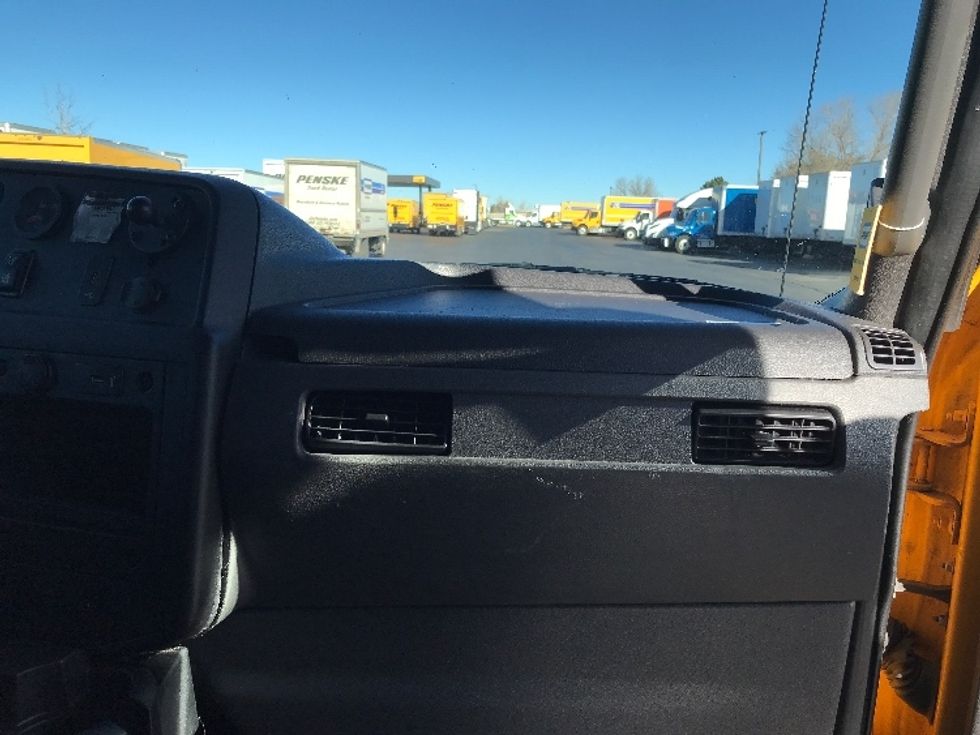 Medium Duty Box Truck-Light and Medium Duty Trucks-International-2021-MV607-Greeley-CO-218,917\n\t\tmiles-$ 39,500 - Image 20