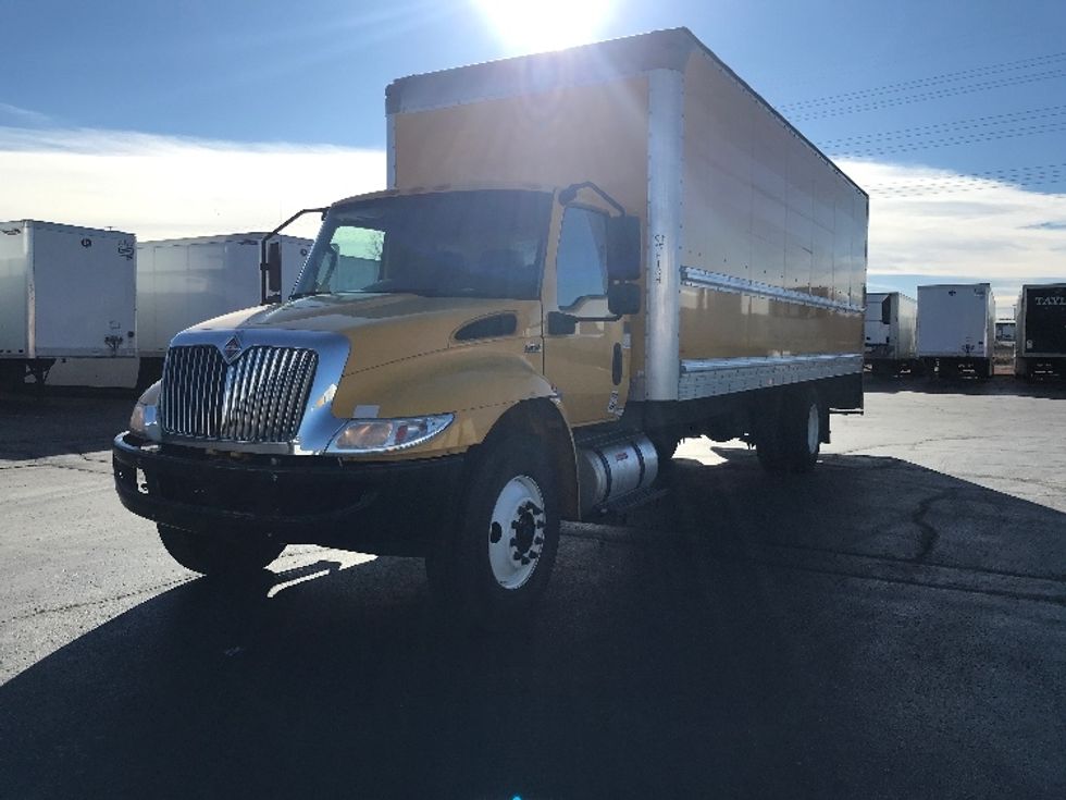 Medium Duty Box Truck-Light and Medium Duty Trucks-International-2021-MV607-Greeley-CO-218,917\n\t\tmiles-$ 39,500 - Image 3