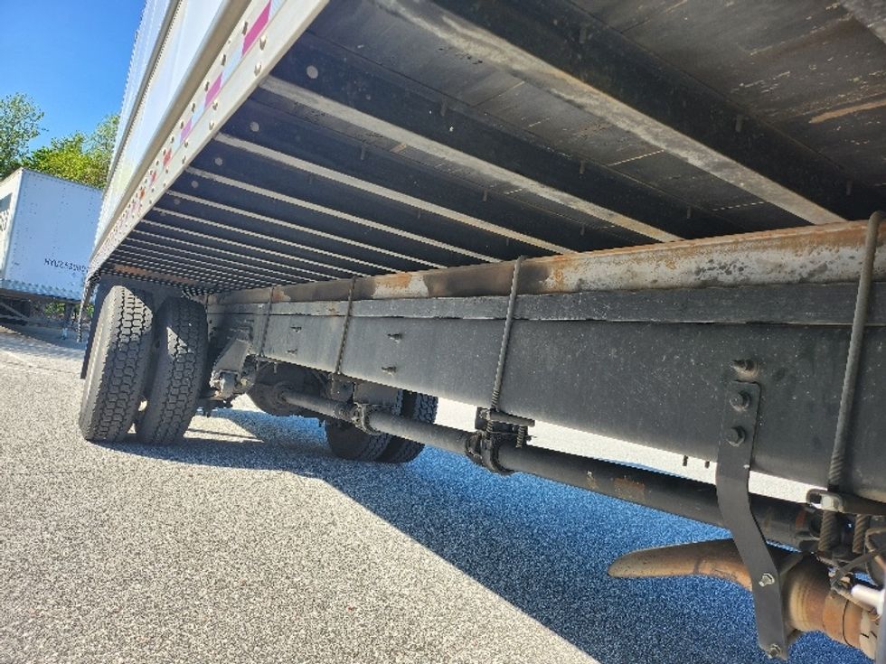 Medium Duty Box Truck-Light and Medium Duty Trucks-International-2021-MV607-Greensboro-NC-132,500\n\t\tmiles-$ 66,000 - Image 9