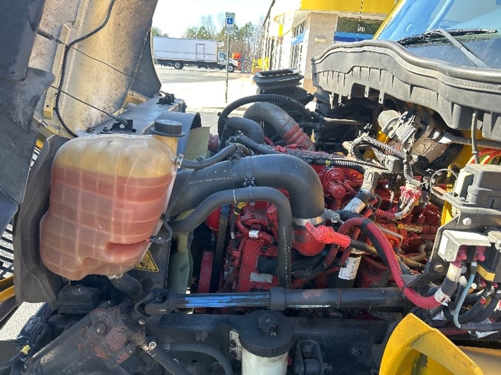 Medium Duty Box Truck-Light and Medium Duty Trucks-International-2021-MV607-Greensboro-NC-239,719\n\t\tmiles-$ 35,500 - Image 23