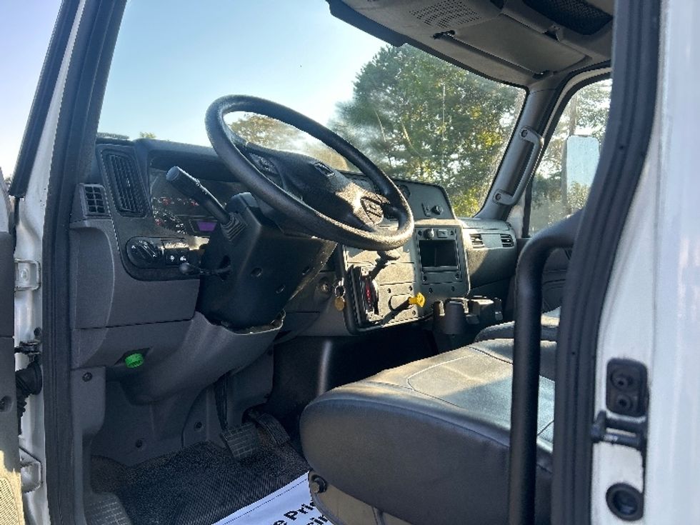 Medium Duty Box Truck-Light and Medium Duty Trucks-International-2021-MV607-Greensboro-NC-40,265\n\t\tmiles-$ 74,250 - Image 15