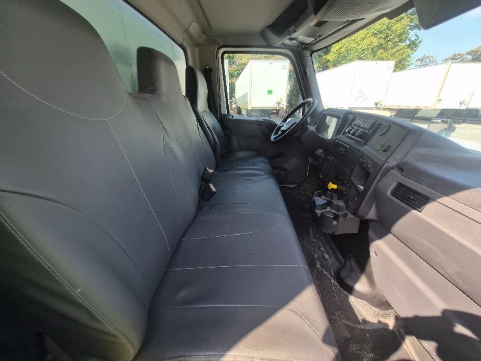 Medium Duty Box Truck-Light and Medium Duty Trucks-International-2021-MV607-Greensboro-NC-40,416\n\t\tmiles-$ 71,250 - Image 21