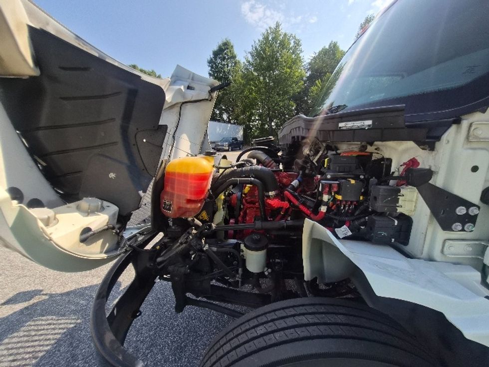 Medium Duty Box Truck-Light and Medium Duty Trucks-International-2021-MV607-Greensboro-NC-40,416\n\t\tmiles-$ 71,250 - Image 23