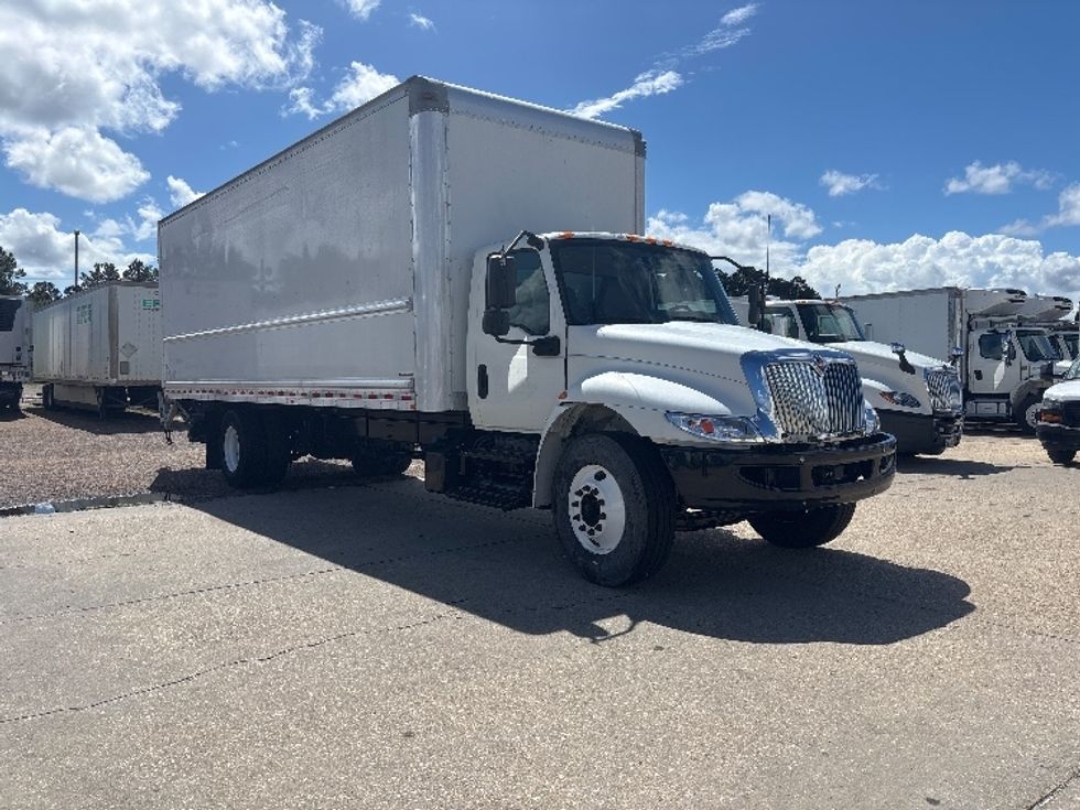 Medium Duty Box Truck-Light and Medium Duty Trucks-International-2021-MV607-Hammond-LA-109,790\n\t\tmiles-$ 71,000 - Image 1