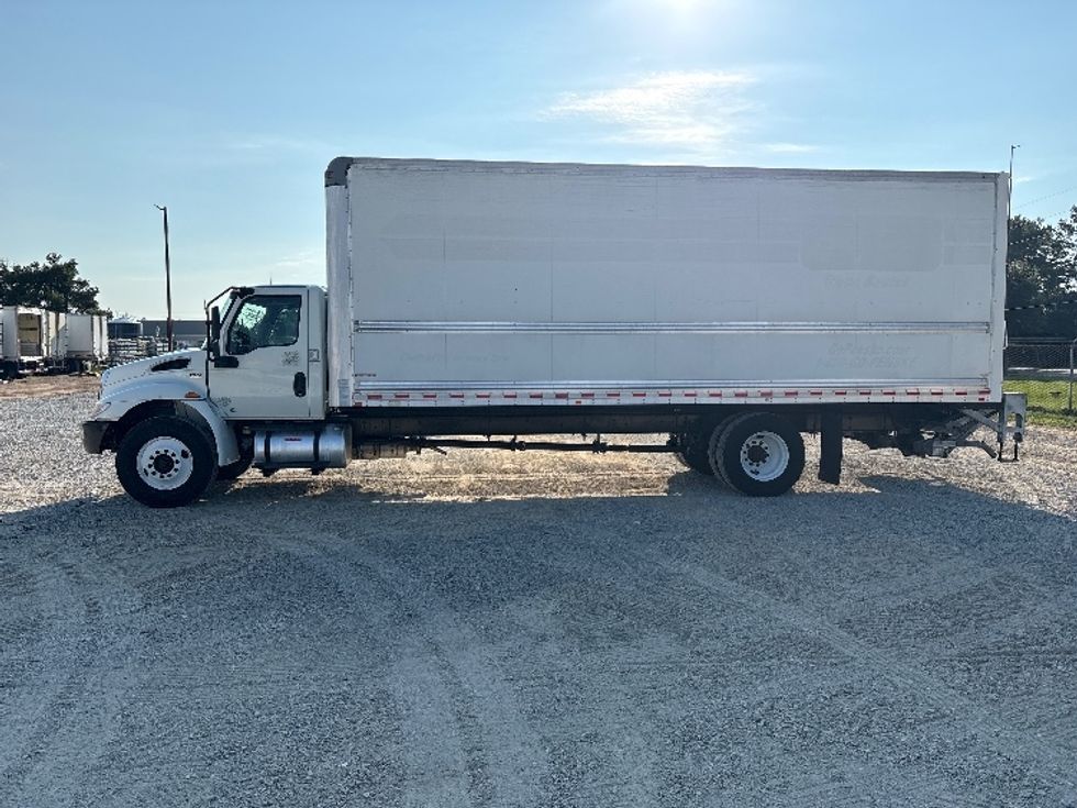 Medium Duty Box Truck-Light and Medium Duty Trucks-International-2021-MV607-Hammond-LA-123,799\n\t\tmiles-$ 69,250 - Image 4
