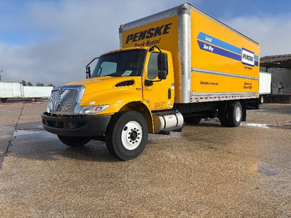 Medium Duty Box Truck-Light and Medium Duty Trucks-International-2021-MV607-Hammond-LA-147,660\n\t\tmiles-$ 44,000 - Image 3