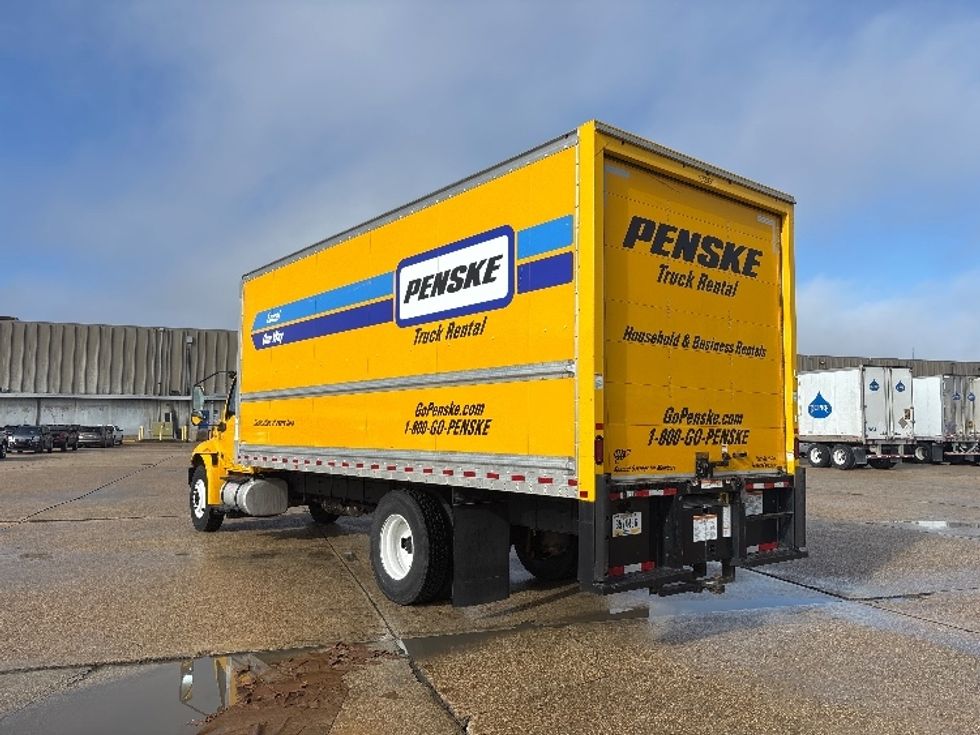 Medium Duty Box Truck-Light and Medium Duty Trucks-International-2021-MV607-Hammond-LA-147,660\n\t\tmiles-$ 44,000 - Image 6