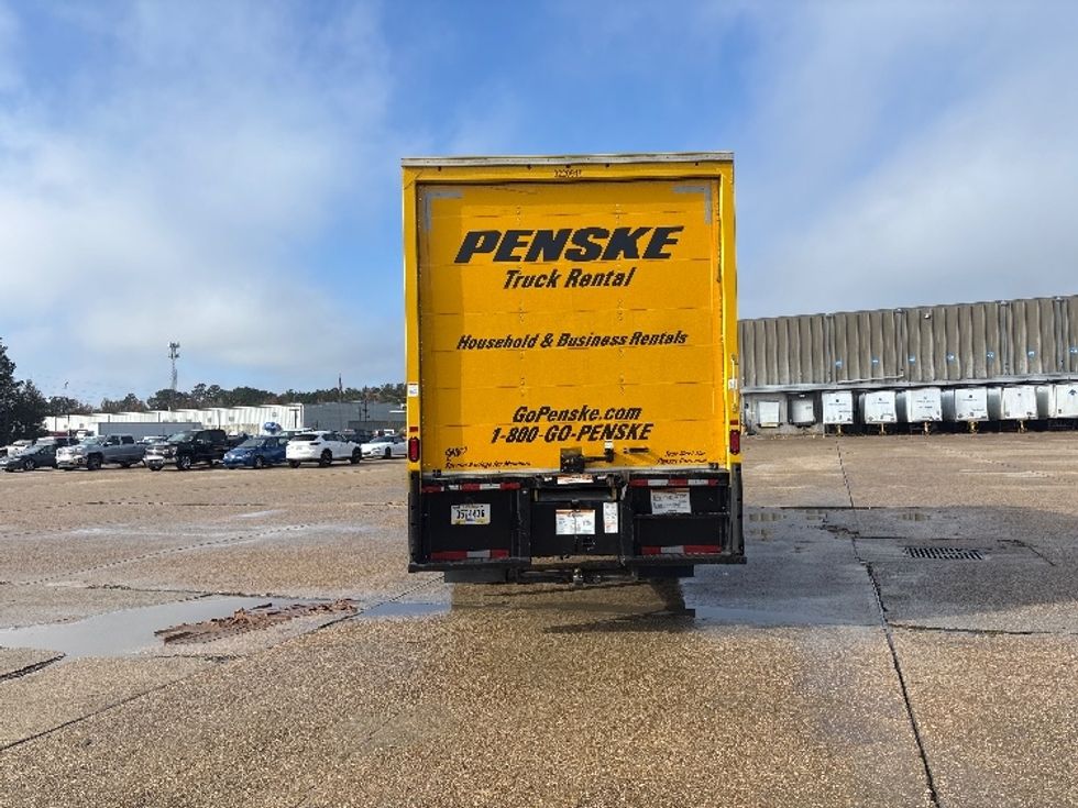 Medium Duty Box Truck-Light and Medium Duty Trucks-International-2021-MV607-Hammond-LA-147,660\n\t\tmiles-$ 44,000 - Image 7