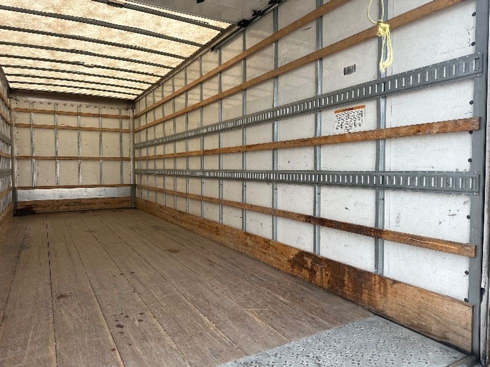 Medium Duty Box Truck-Light and Medium Duty Trucks-International-2021-MV607-Hammond-LA-149,360\n\t\tmiles-$ 60,250 - Image 12