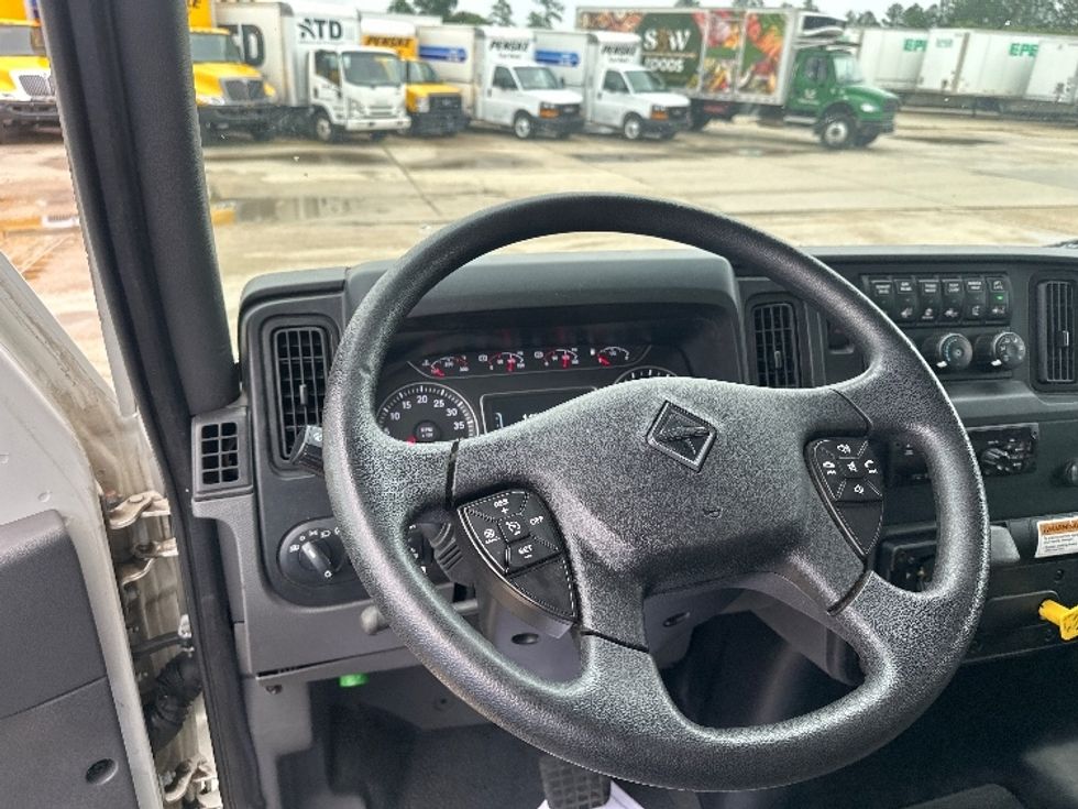 Medium Duty Box Truck-Light and Medium Duty Trucks-International-2021-MV607-Hammond-LA-149,360\n\t\tmiles-$ 60,250 - Image 17