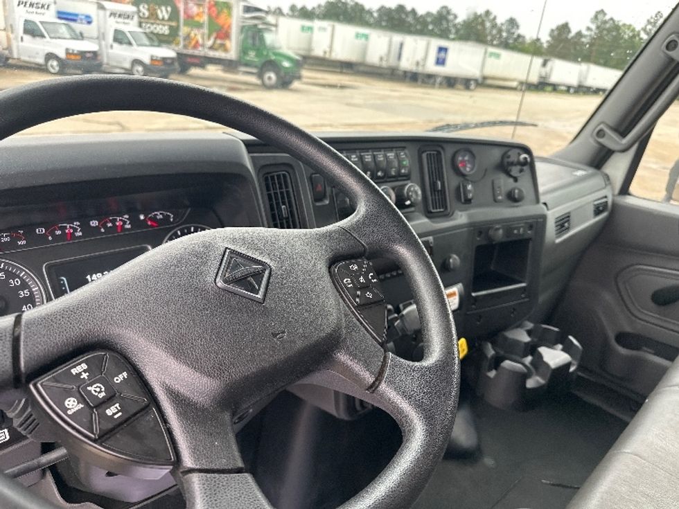 Medium Duty Box Truck-Light and Medium Duty Trucks-International-2021-MV607-Hammond-LA-149,360\n\t\tmiles-$ 60,250 - Image 18