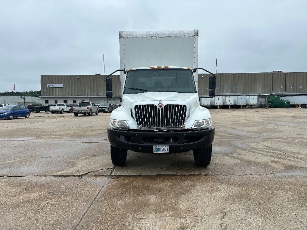 Medium Duty Box Truck-Light and Medium Duty Trucks-International-2021-MV607-Hammond-LA-149,360\n\t\tmiles-$ 60,250 - Image 2