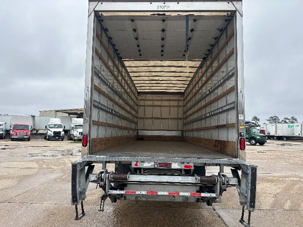 Medium Duty Box Truck-Light and Medium Duty Trucks-International-2021-MV607-Hammond-LA-149,360\n\t\tmiles-$ 60,250 - Image 8
