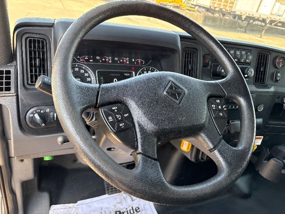 Medium Duty Box Truck-Light and Medium Duty Trucks-International-2021-MV607-Hammond-LA-166,797\n\t\tmiles-$ 62,250 - Image 17