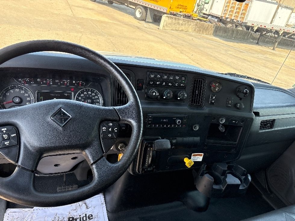 Medium Duty Box Truck-Light and Medium Duty Trucks-International-2021-MV607-Hammond-LA-166,797\n\t\tmiles-$ 62,250 - Image 18