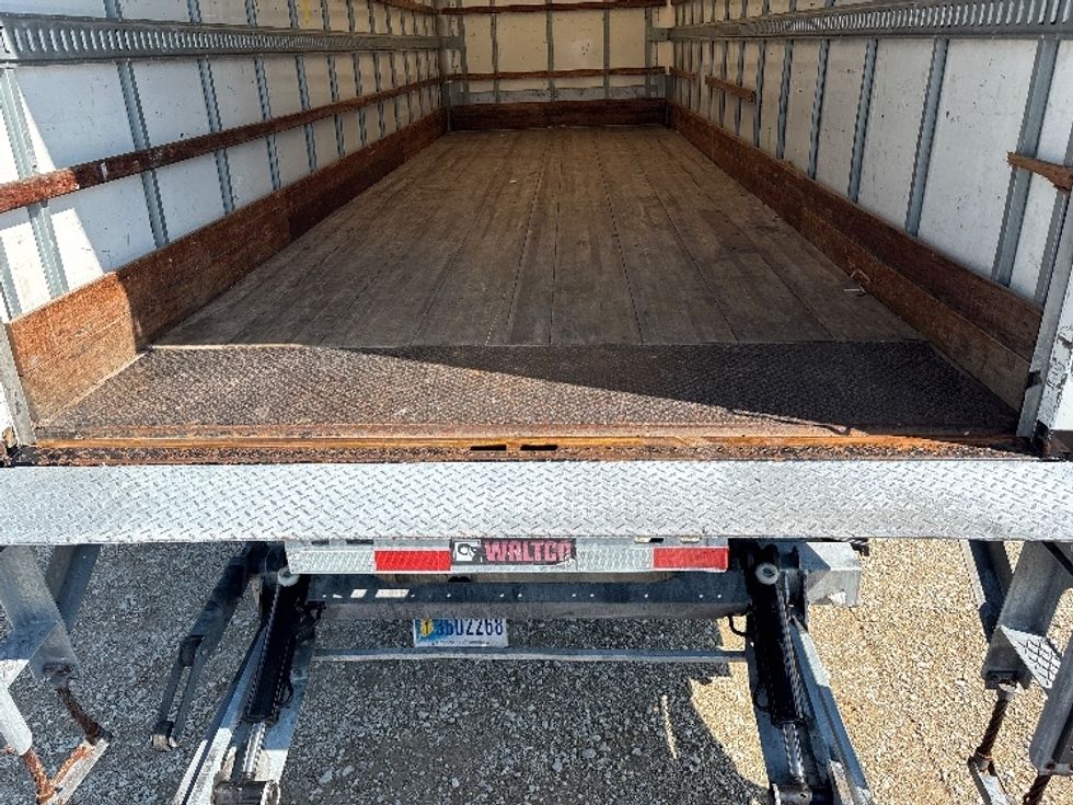 Medium Duty Box Truck-Light and Medium Duty Trucks-International-2021-MV607-Hammond-LA-168,346\n\t\tmiles-$ 62,000 - Image 10