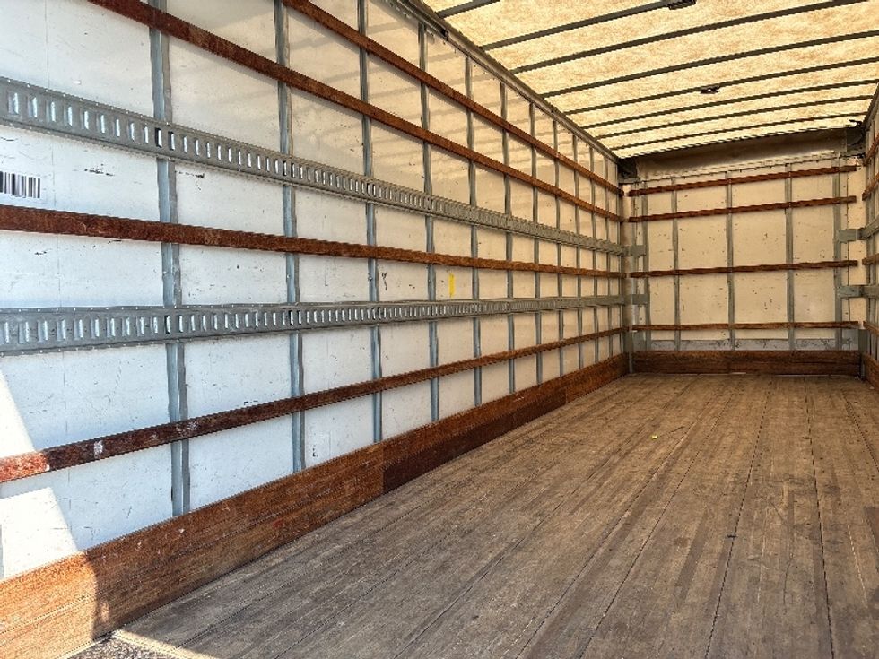 Medium Duty Box Truck-Light and Medium Duty Trucks-International-2021-MV607-Hammond-LA-168,346\n\t\tmiles-$ 62,000 - Image 11