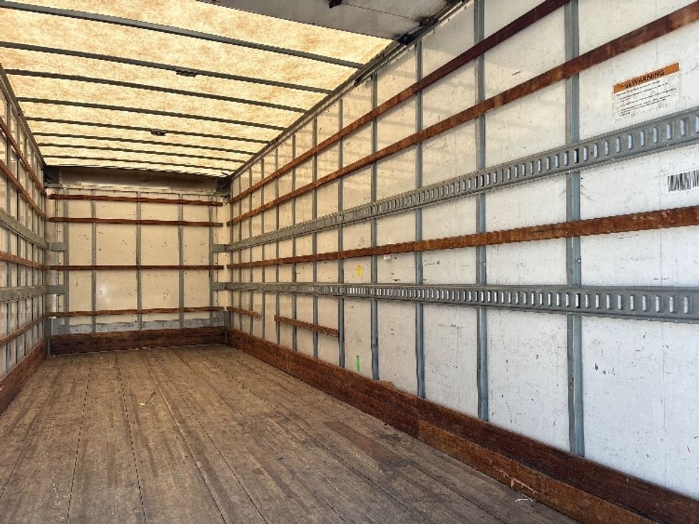 Medium Duty Box Truck-Light and Medium Duty Trucks-International-2021-MV607-Hammond-LA-168,346\n\t\tmiles-$ 62,000 - Image 12